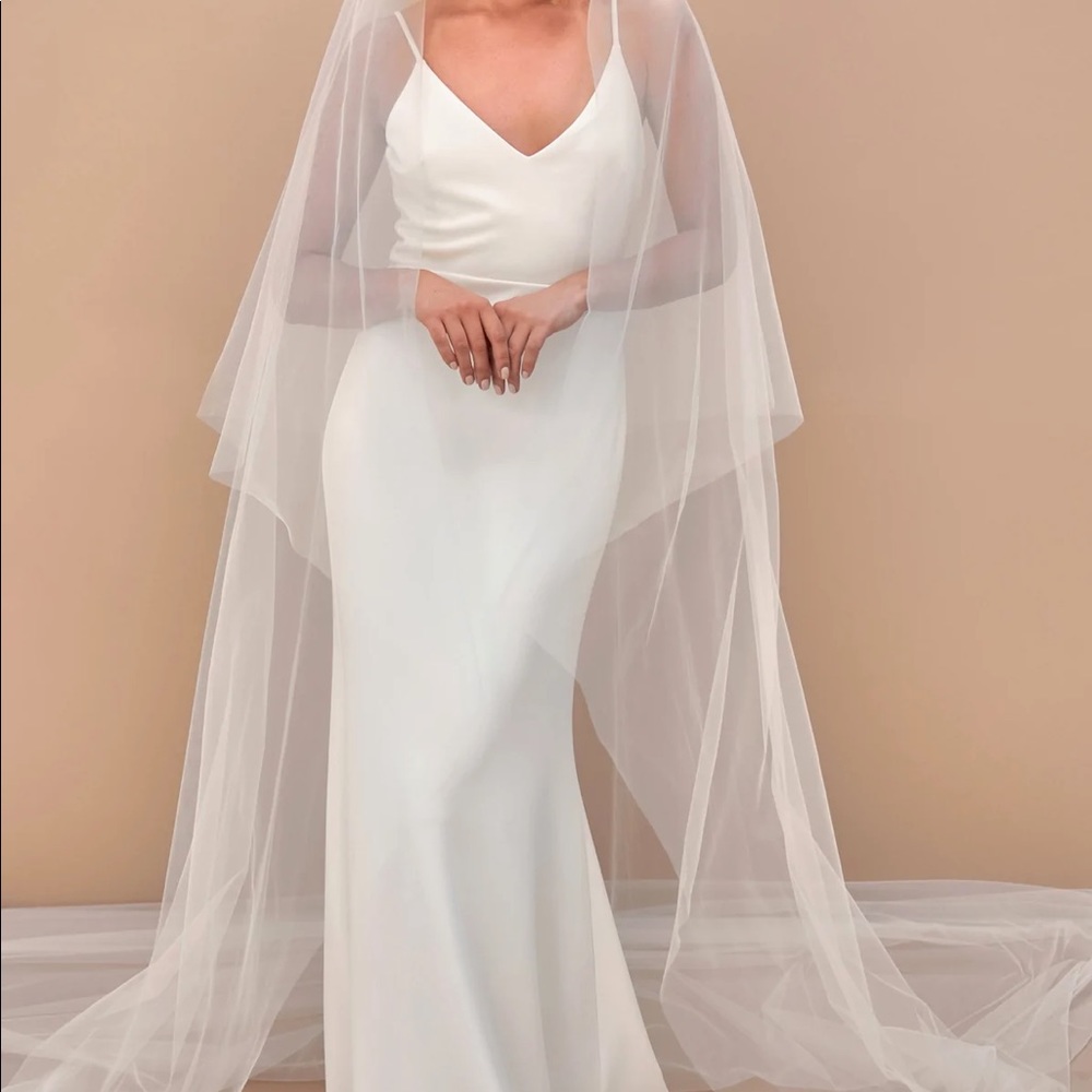 Cathedral Raw Edge Blusher Veil